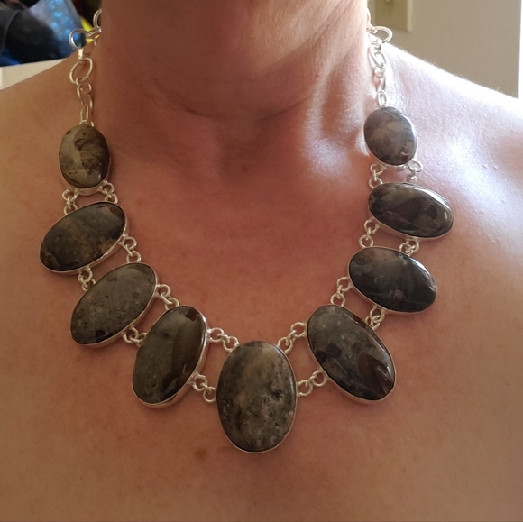New Amazing Oversized Rock Fossil Silver Statement Necklace. - Picture 8 of 16